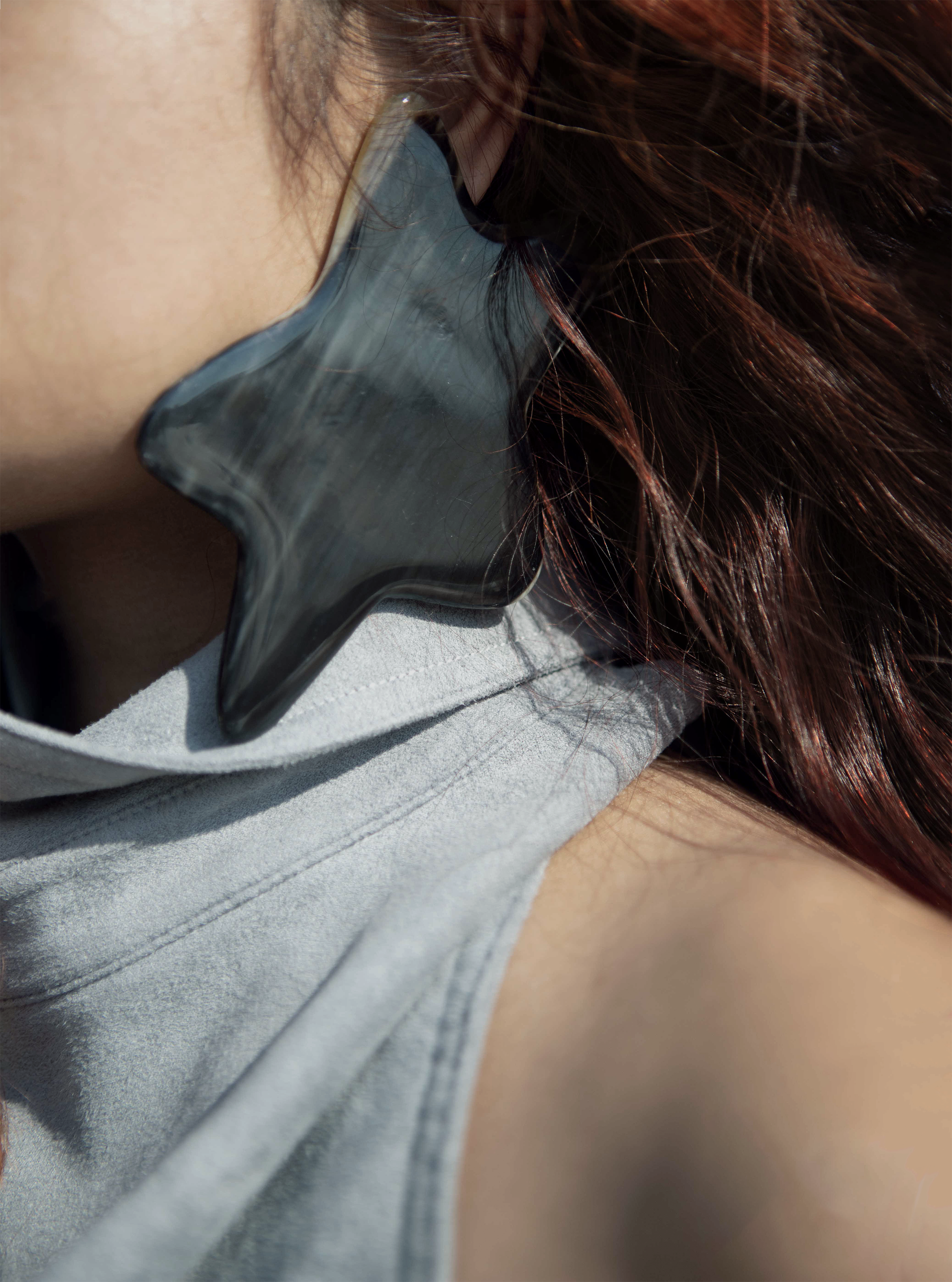 oversized fallen earrings